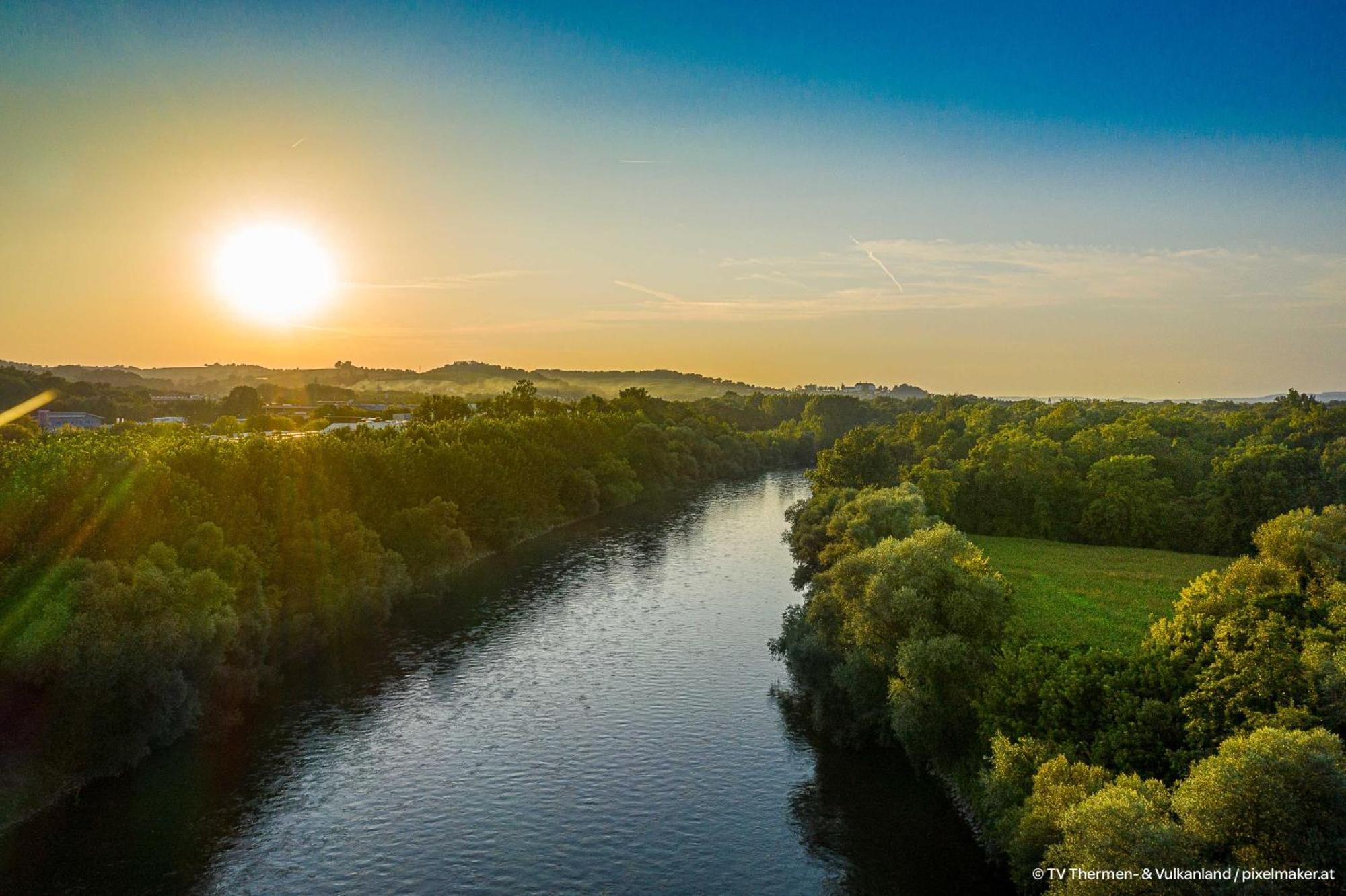 Jufa Hotel Bad Radkersburg - Inkl 4H Thermeneintritt In Parktherme Bagian luar foto